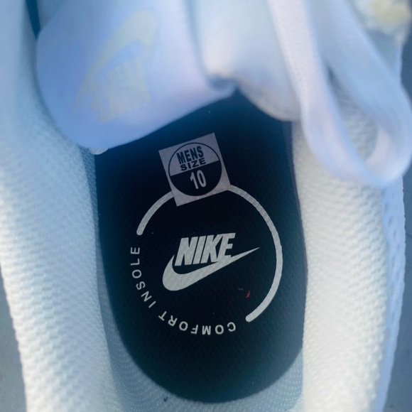 Nike Air Max Excee Low White Black
Grey Men's Shoes Sz 10 - Picture 6 of 14